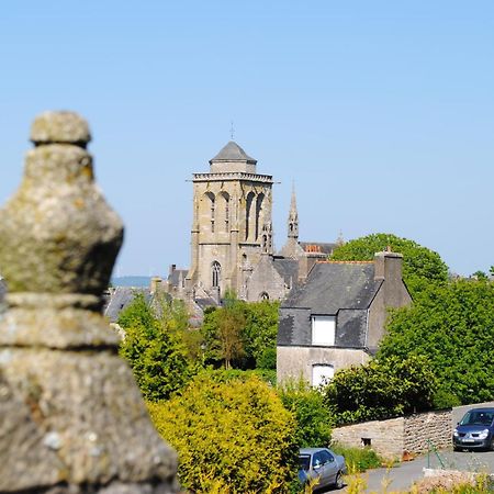Logis Le Prieure Hotell Locronan Eksteriør bilde