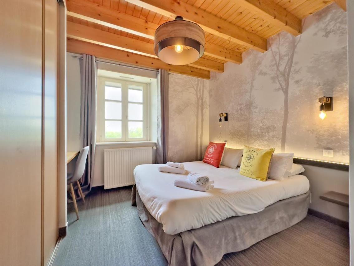 Logis Le Prieure Hotell Locronan Eksteriør bilde