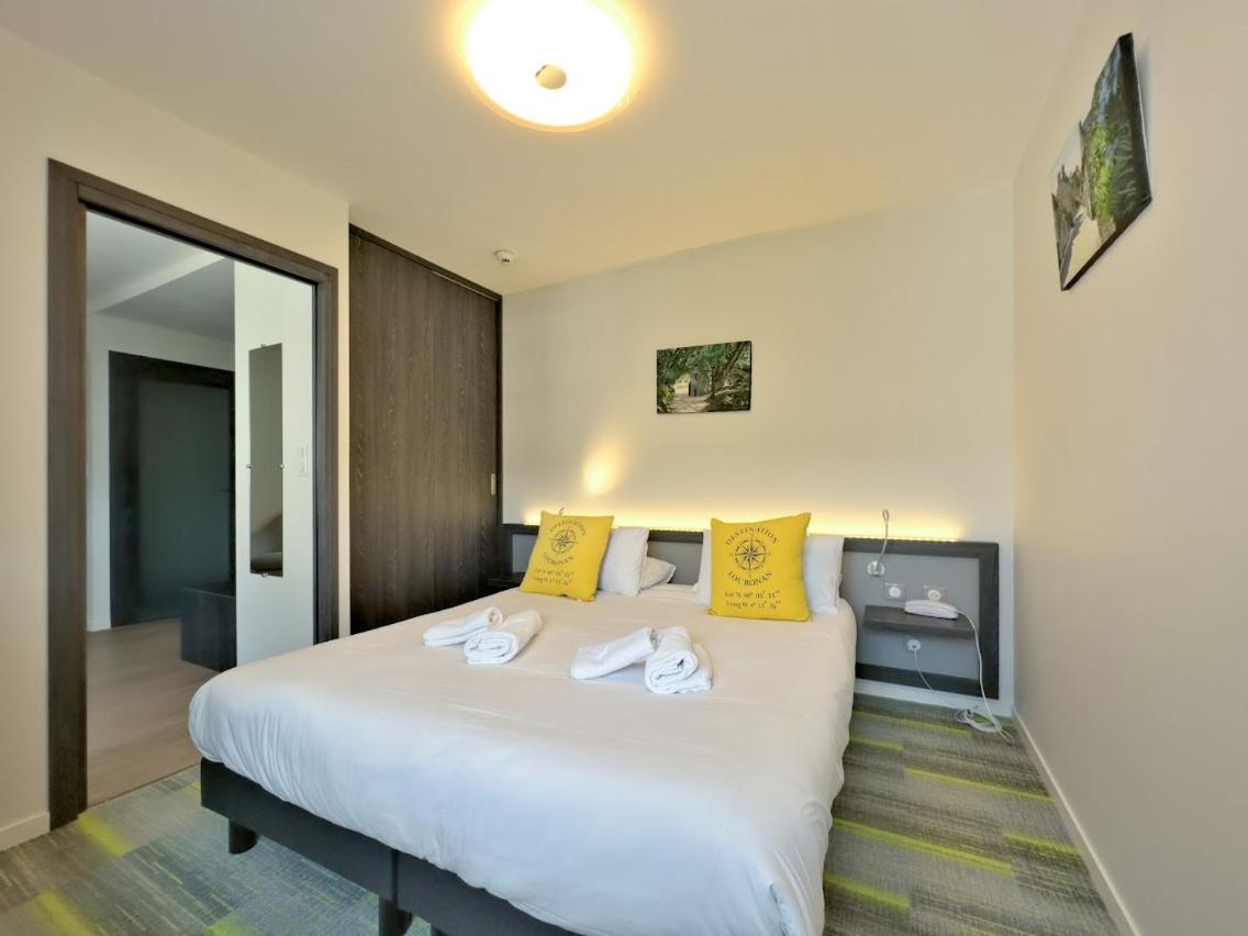 Logis Le Prieure Hotell Locronan Eksteriør bilde