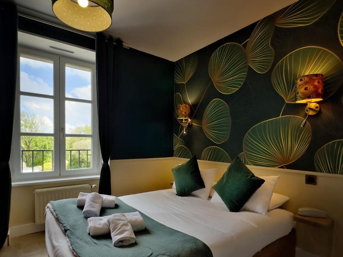 Logis Le Prieure Hotell Locronan Eksteriør bilde